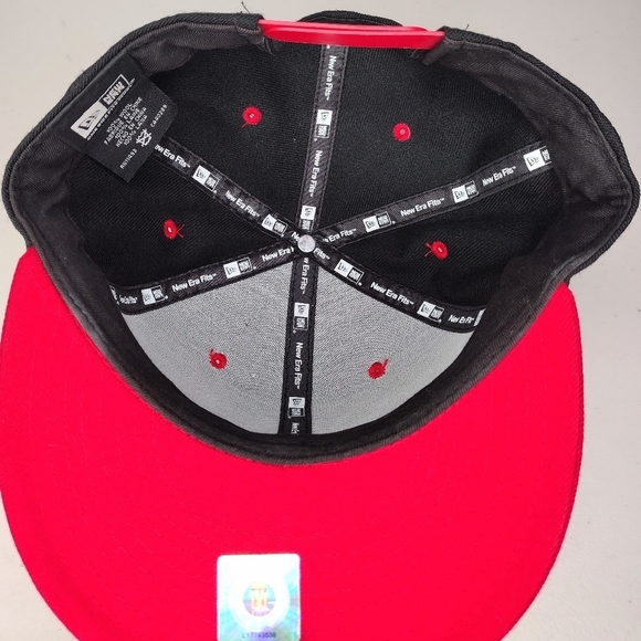 New Era UNLV Snapback - Picture 5 of 10